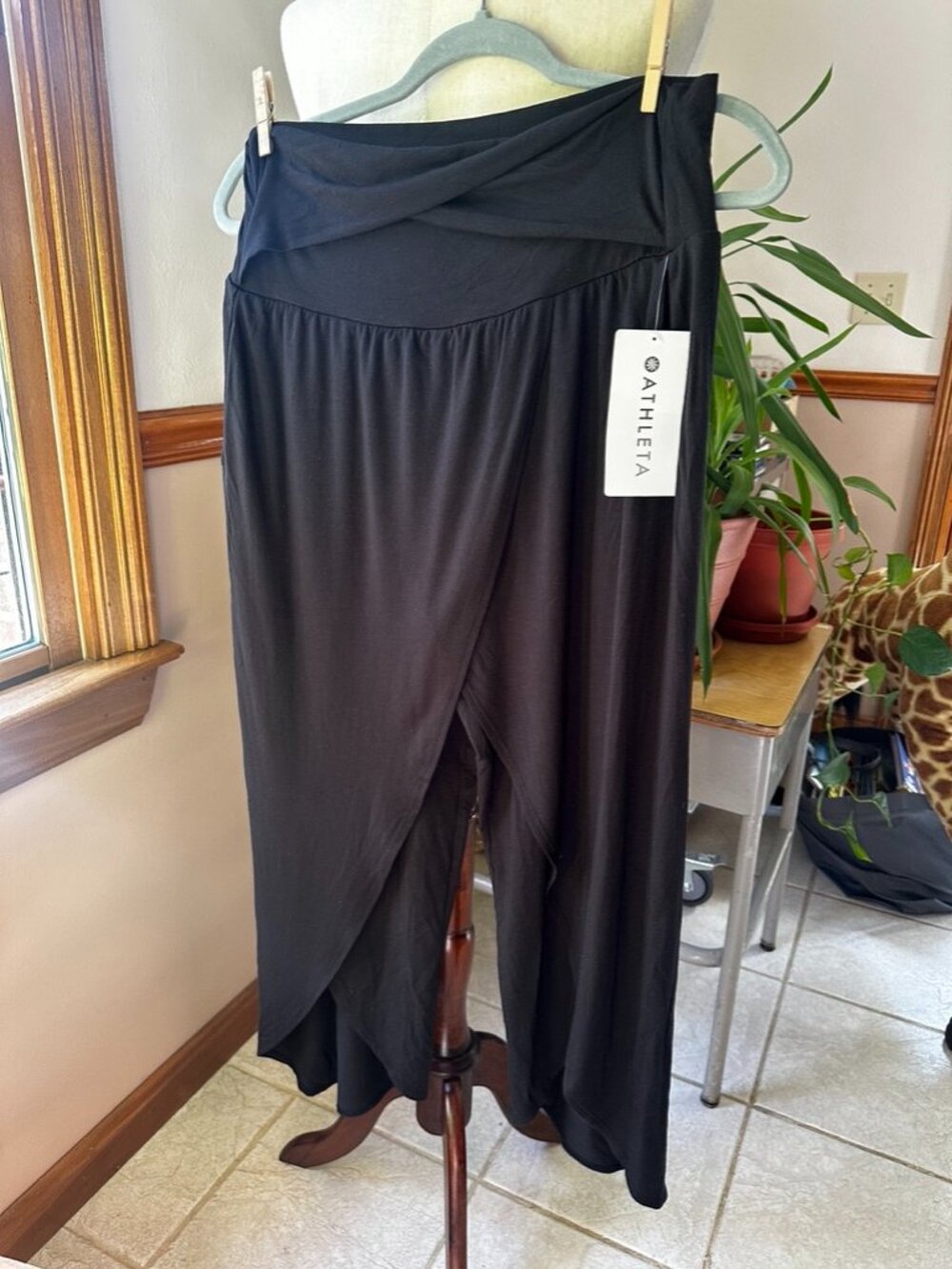 Athleta Release Pant, Yoga, Athleisure, Black, NWT, Medium - Picture 2 of 8